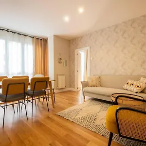 Lujo Y Comodidad Tu Refugio Con Estilo Y Amplitud , San Sebastián España